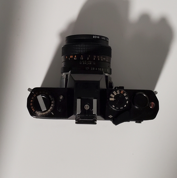 Vintage Yashica FR 35mm Film Camera - Picture 6 of 9